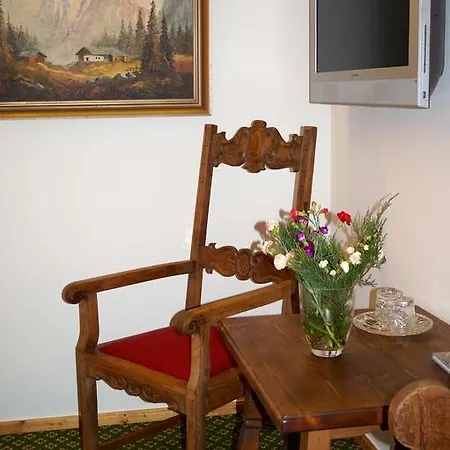 Landhaus Alpina Guest house