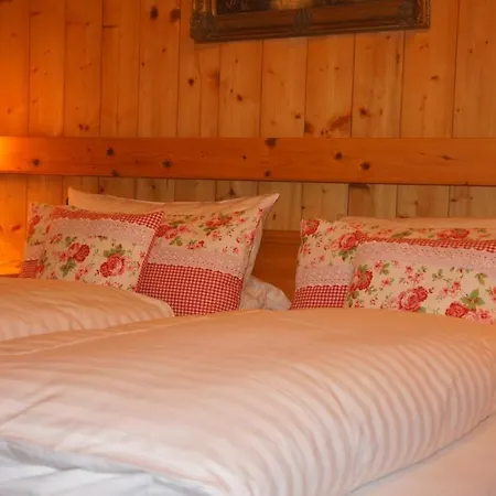 Landhaus Alpina بيت ضيافة 3*