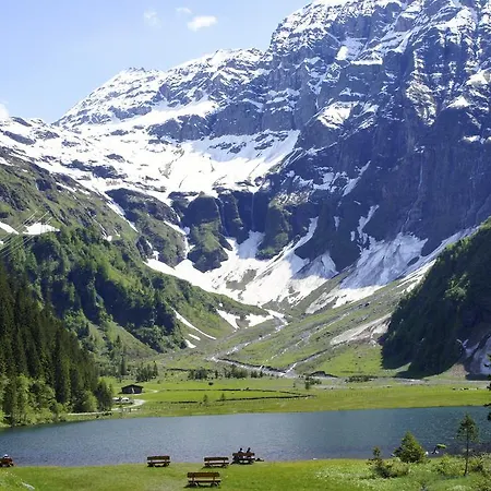 بيت ضيافة Landhaus Alpina ميترسل