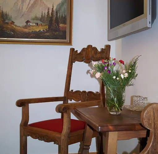 Pensionat Landhaus Alpina 3*