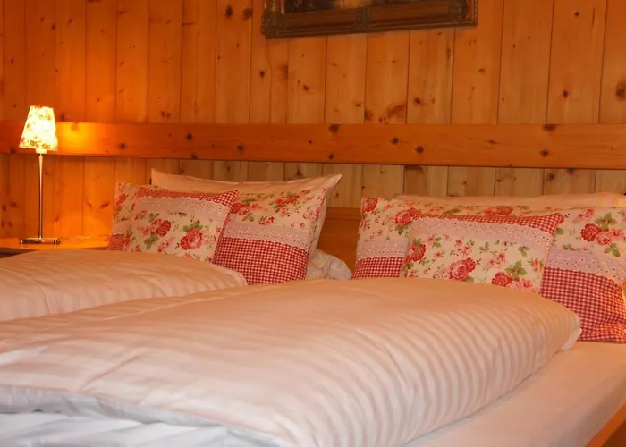 Landhaus Alpina Guest house 3*